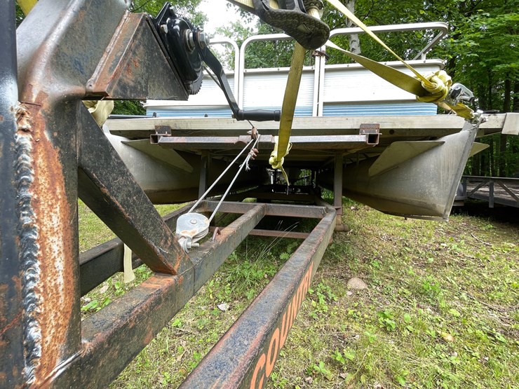 #6100-•-northwoods-pontoon-with-north-country-pontoon-scissor-trailer-(sells-bill-of-sale)-image-18