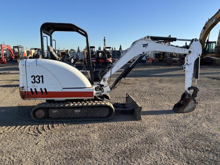 2004-bobcat-331g-image-7