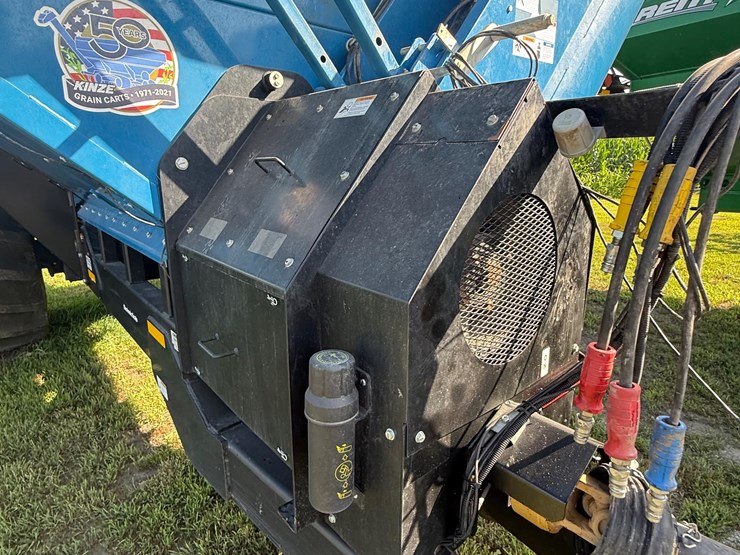 2022-kinze-1121-image-12