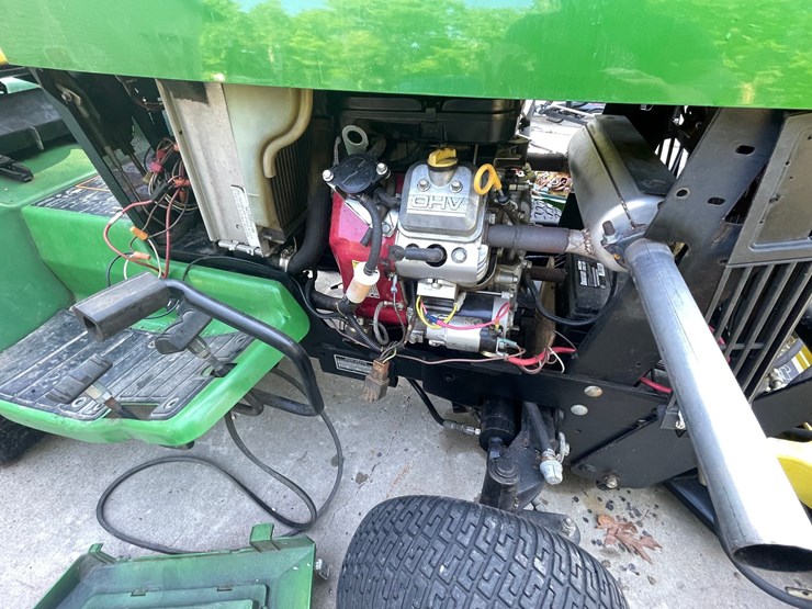 john-deere-425-image-12