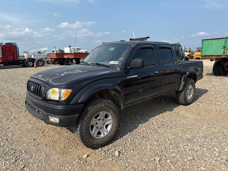 2003-toyota-tacoma-image-1