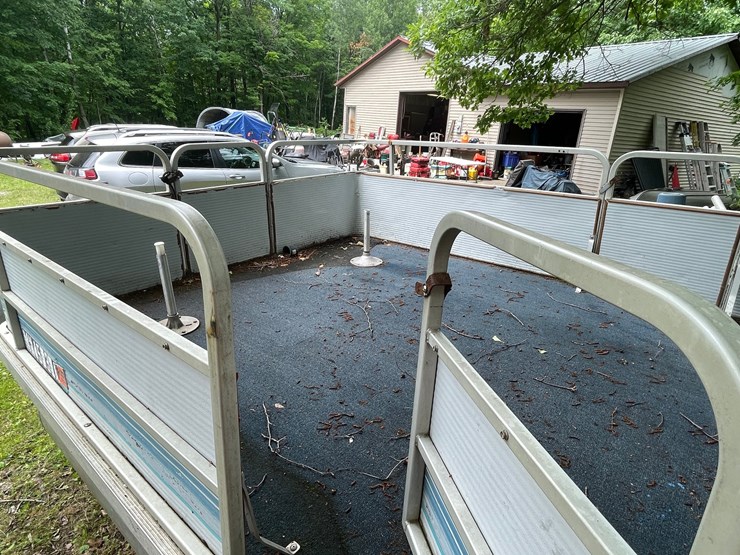 #6100-•-northwoods-pontoon-with-north-country-pontoon-scissor-trailer-(sells-bill-of-sale)-image-6