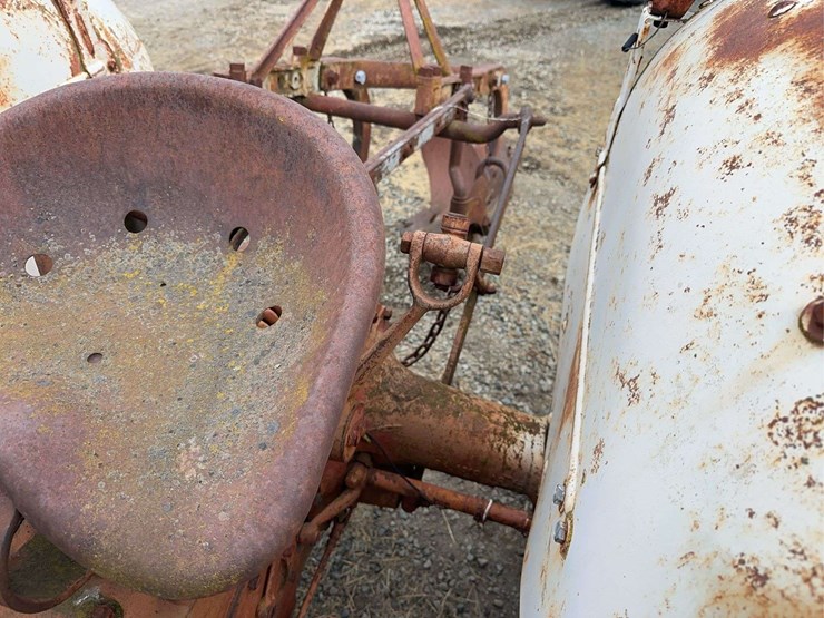ford-8n-image-16