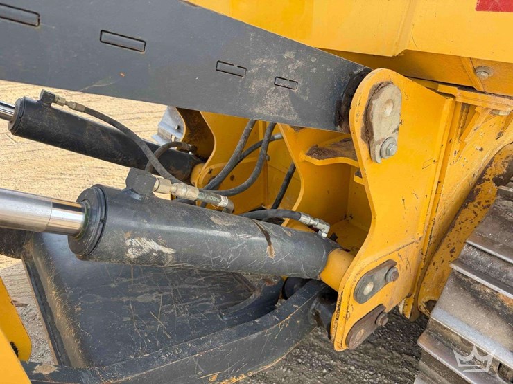 2020-deere-700k-xlt-image-36