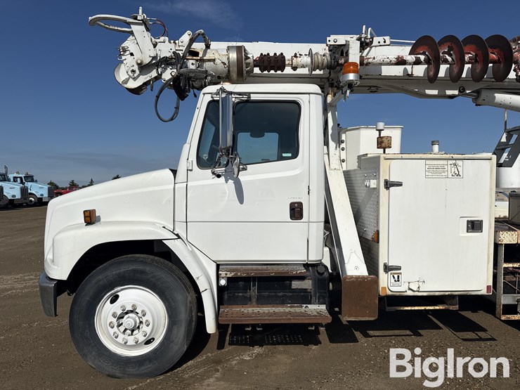 2003-freightliner-fl70-image-14