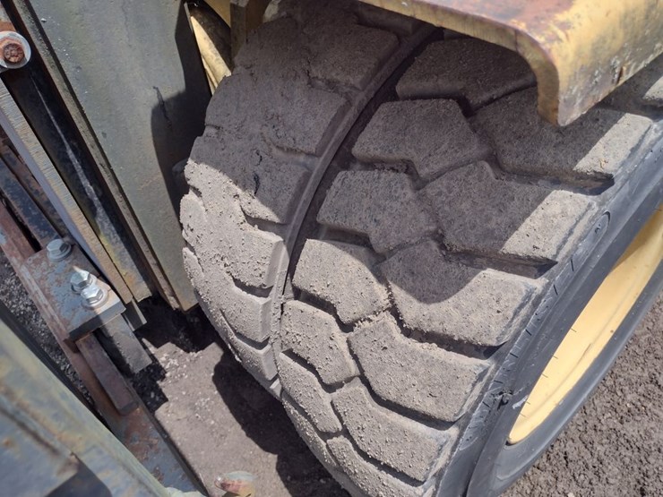 00-cat-v130-forklift-(qea-4766)-image-17
