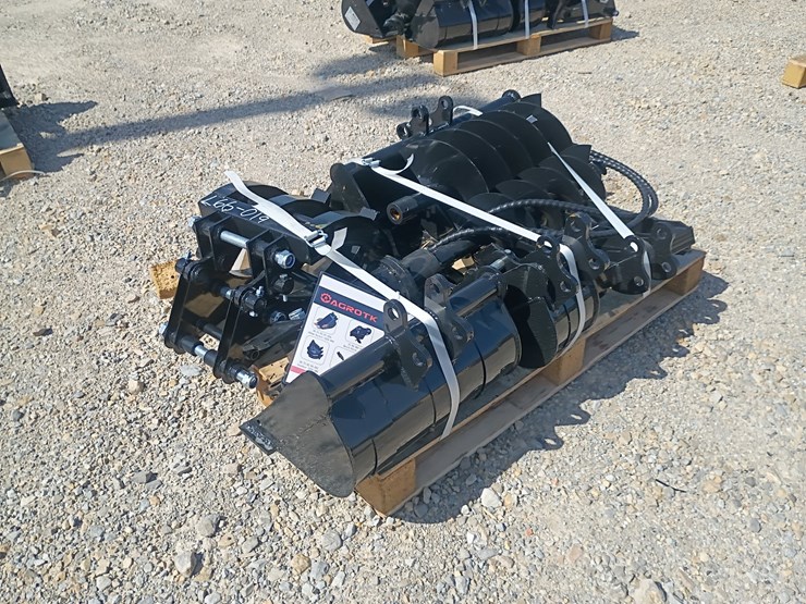 #l66-019-•-agt-mini-excavator-attachment-set-image-8