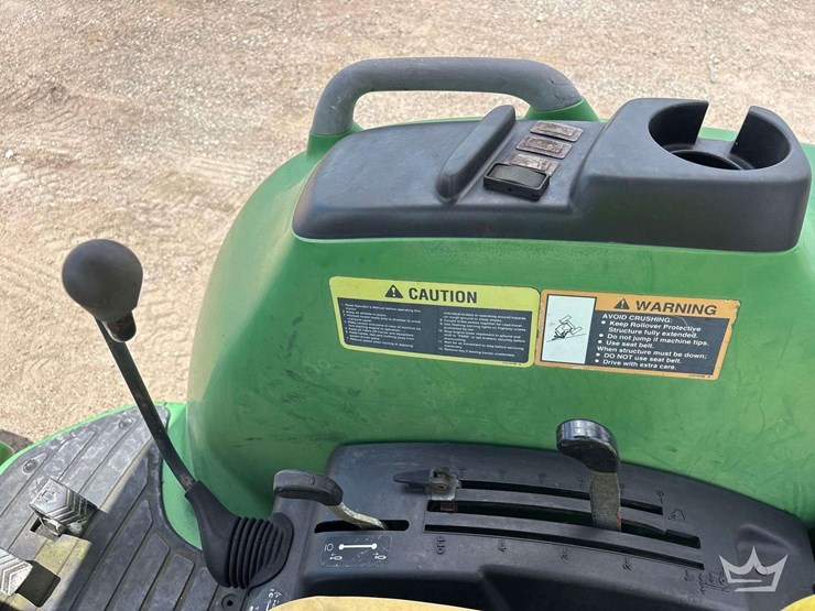 john-deere-utility-loader-tractor-image-20