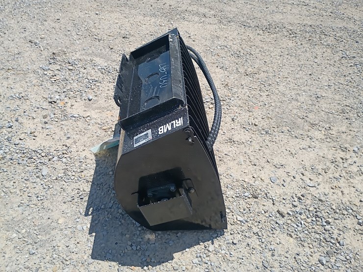 #l65-030-•-lanch-mixing-bucket-mini-skid-steer-attachment-image-8