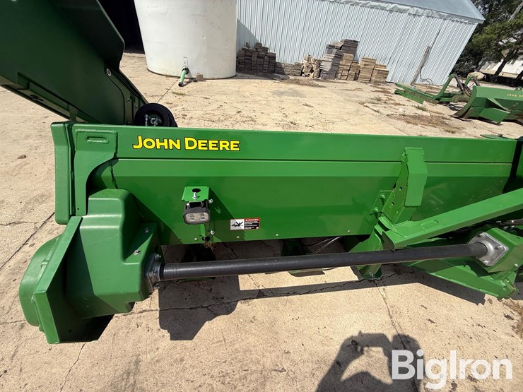 2022-john-deere-c12f-image-16