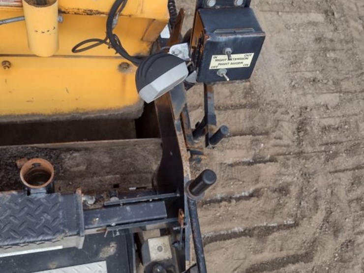 16-leeboy-8515d-asphalt-paver-(qea-4018)-image-13