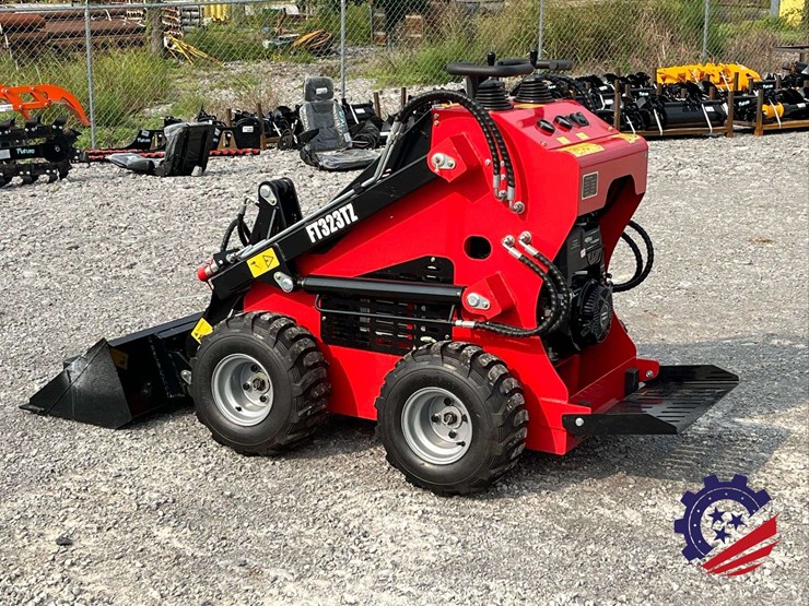 unused-2026-future-ft-323tz-skid-steer-loader-mini-skid-steer-image-2