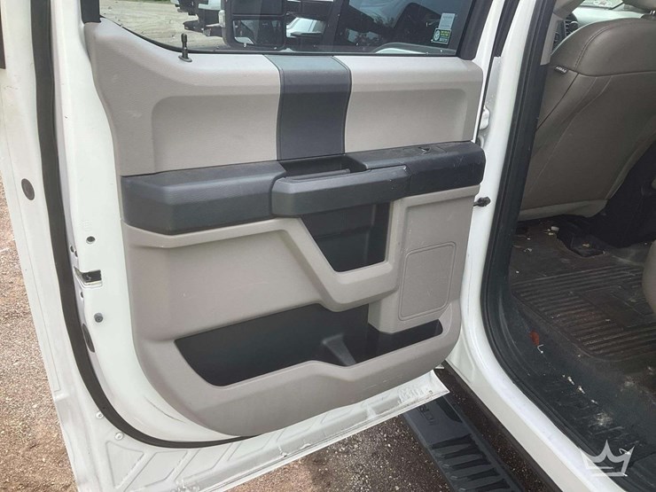 2017-ford-f250-image-17