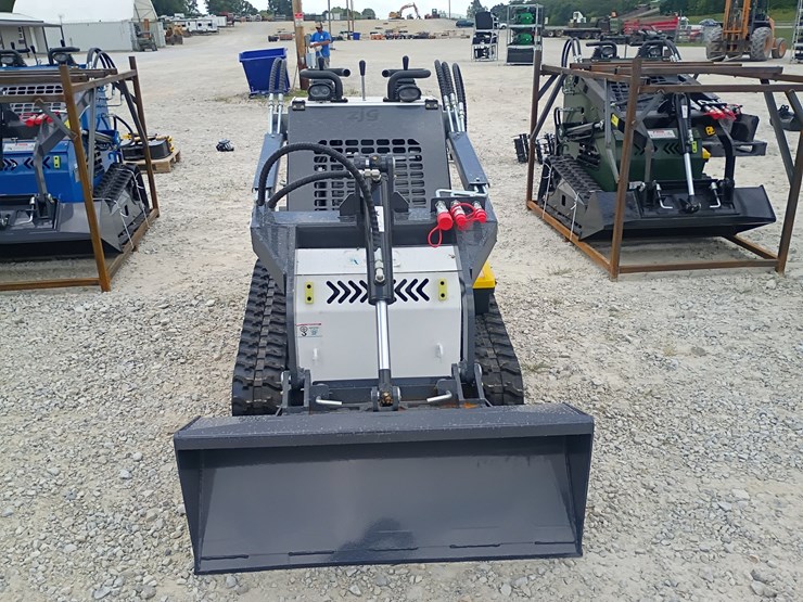 #l63-020-•-2026-zjg-380-mini-skid-steer-image-7