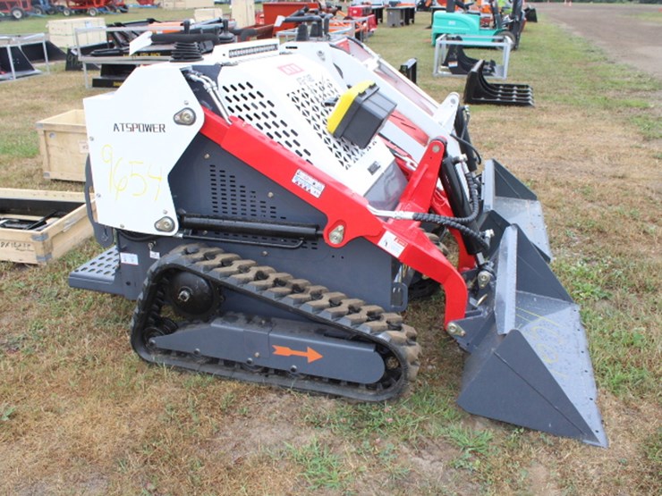 #9654-•-mini-skid-steer-loader-image-1