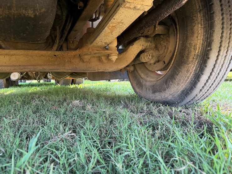 #52620-•-1990-whitegmc-wia-areo-series-sleeper-t/a-truck-tractor-4v1wdbjf3ln629984-inv#52620-image-17