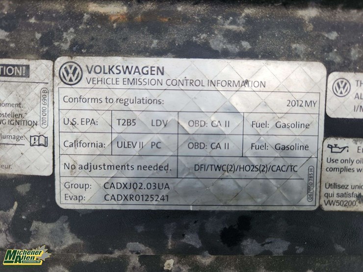 2012-volkswagen-tiguan-image-29
