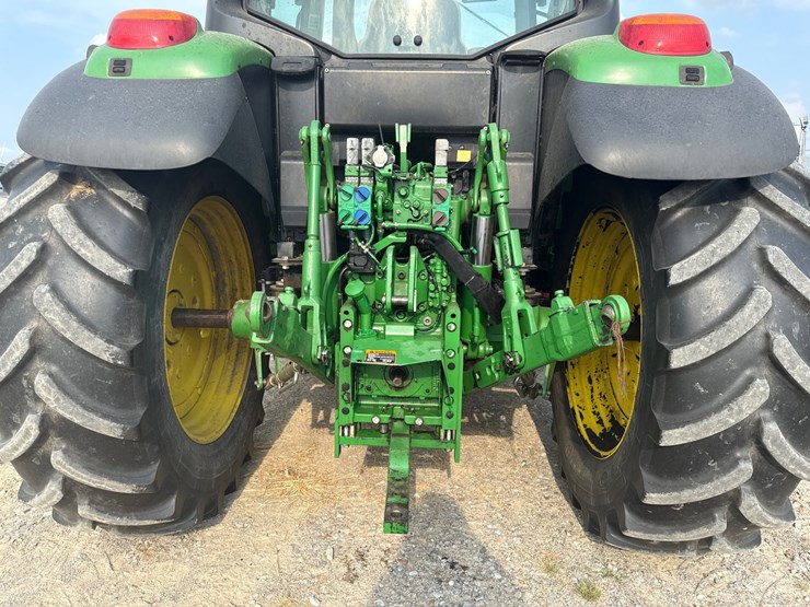 john-deere-6125m-image-6