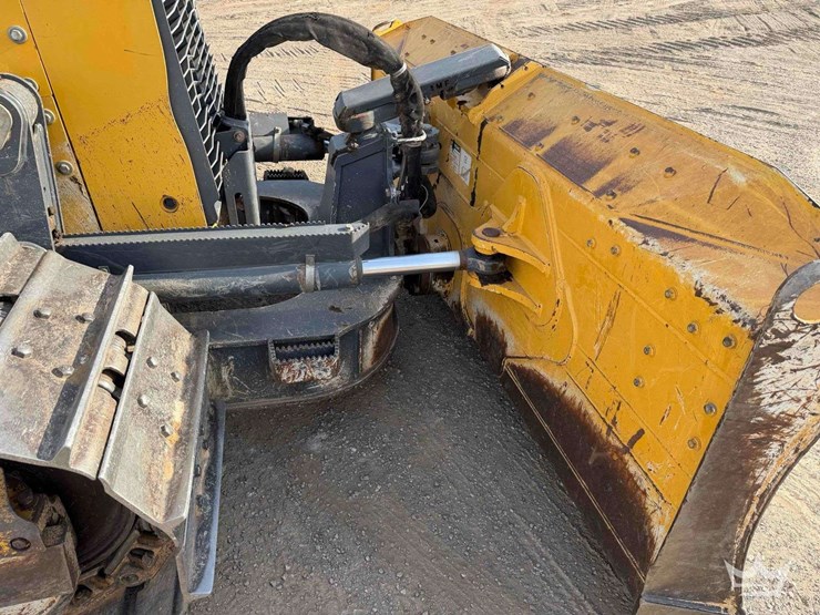2020-deere-700k-xlt-image-31