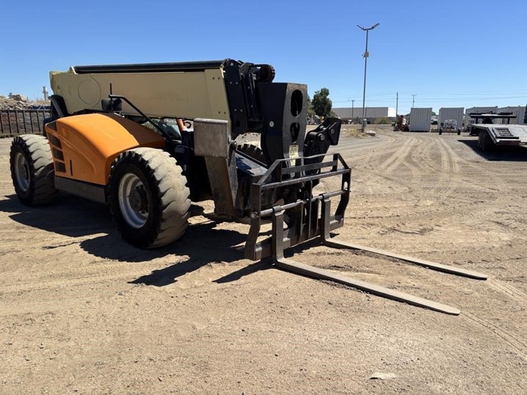 2015-jlg-1255-image-2