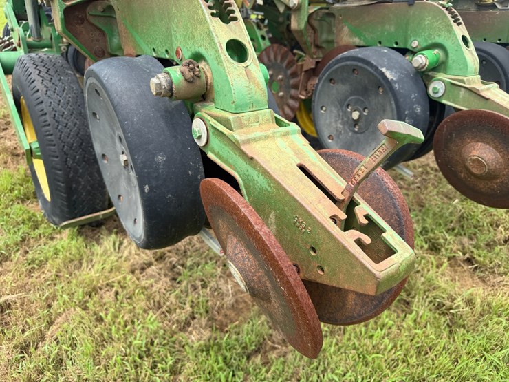 john-deere-1790-image-45