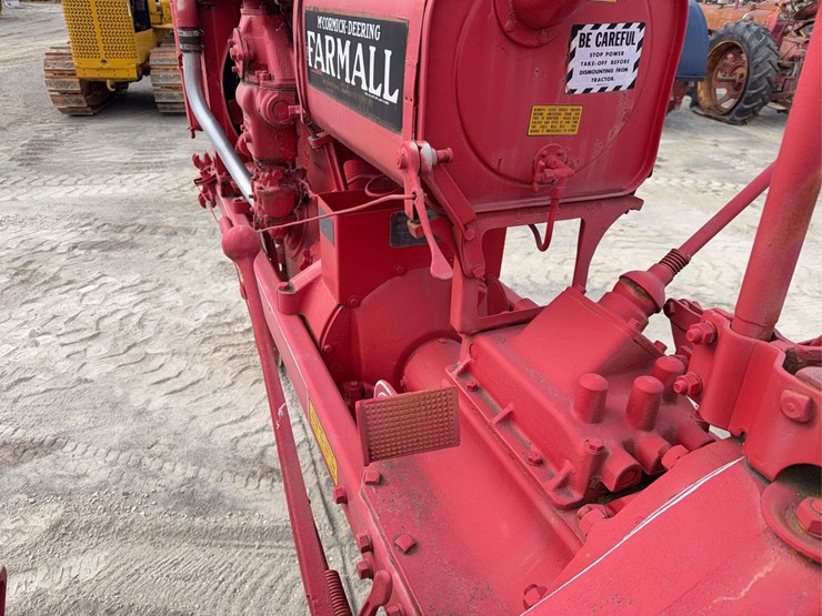 farmall-f-20-image-38