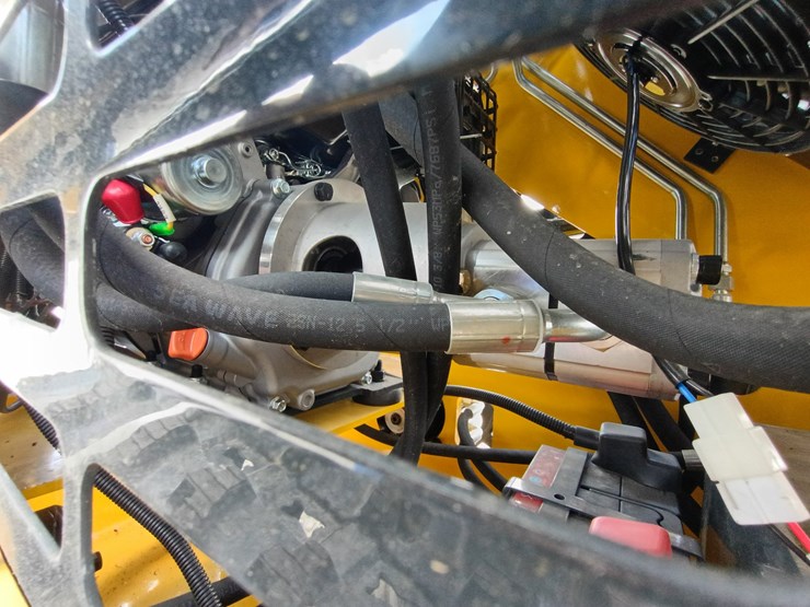#l63-013-•-2026-zjg-380-mini-skid-steer-image-15