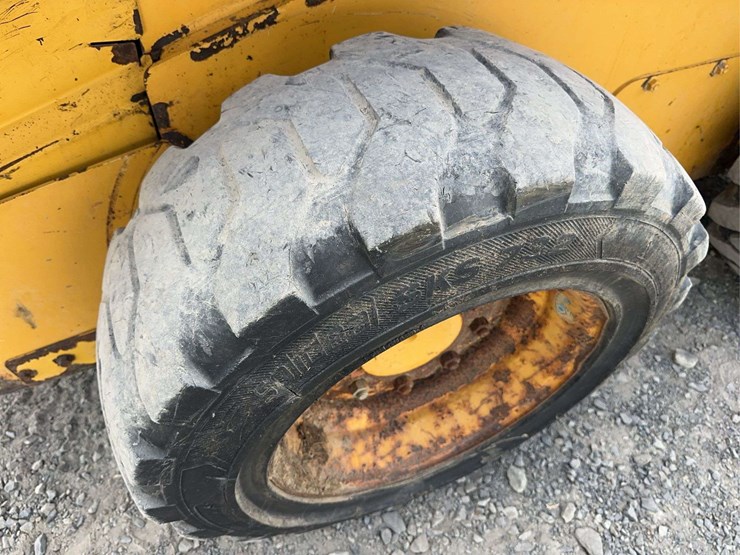 deere-318d-image-11
