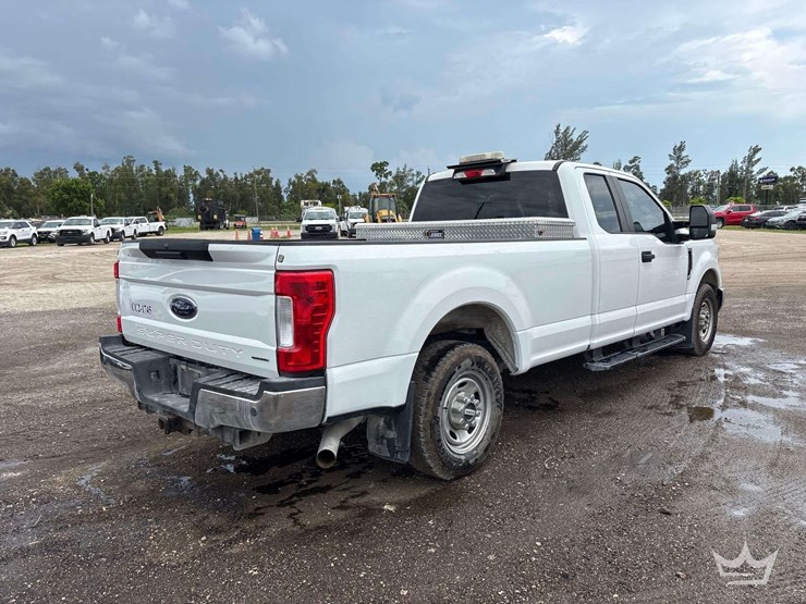 2018-ford-f250-image-3