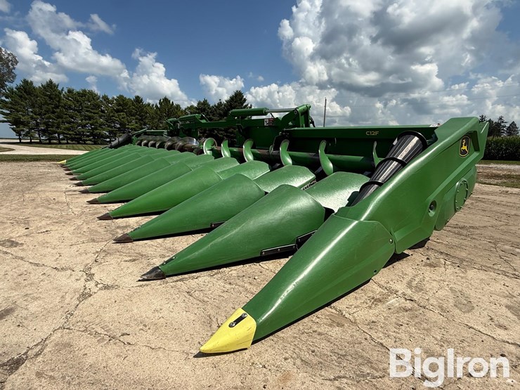 2022-john-deere-c12f-image-1