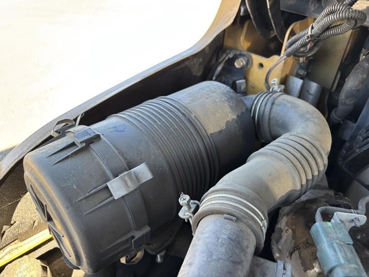 2019-caterpillar-2c6000-image-34