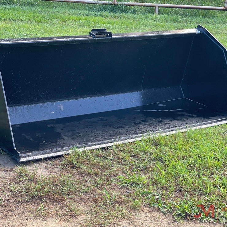 NEW 84" HIGH CAPACITY SMOOTH BUCKET SKID STEER ATTACHMENT