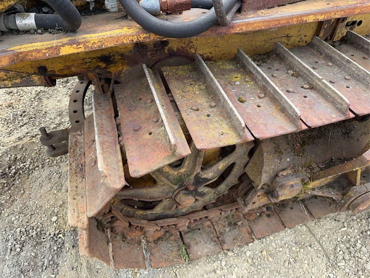 caterpillar-d2-image-17