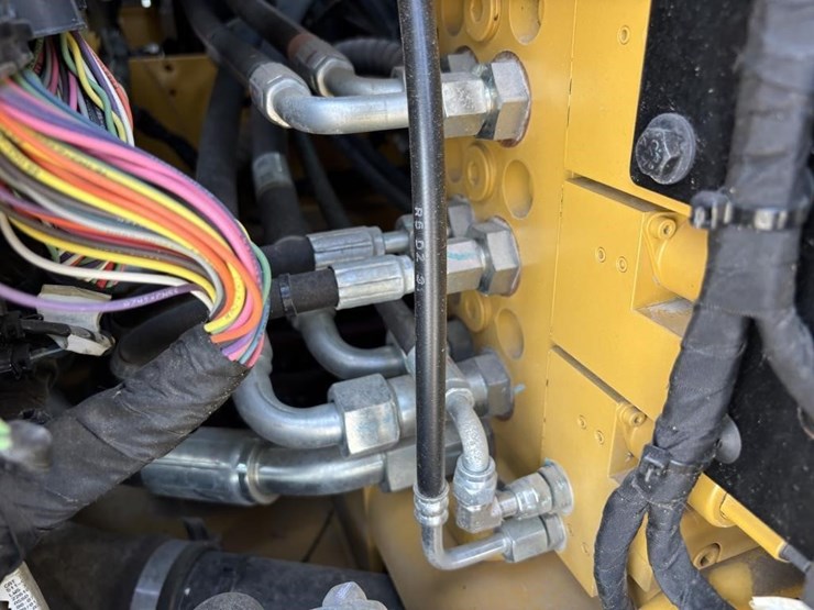2021-caterpillar-308cr-image-67