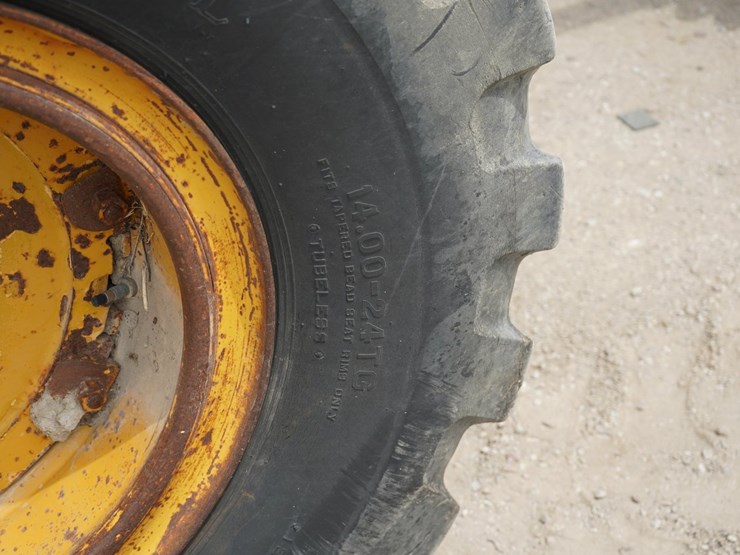 allis-chalmers-m100-motor-grader-image-19