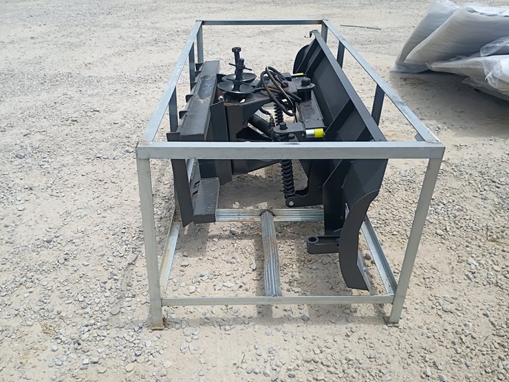 #l64-074-•-jct-blade-skid-steer-attachment-image-7