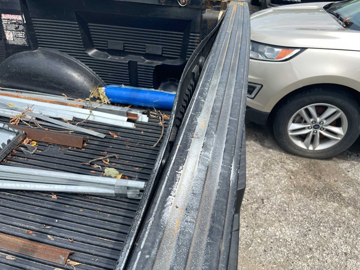 2014-ford-f150-xl-image-38