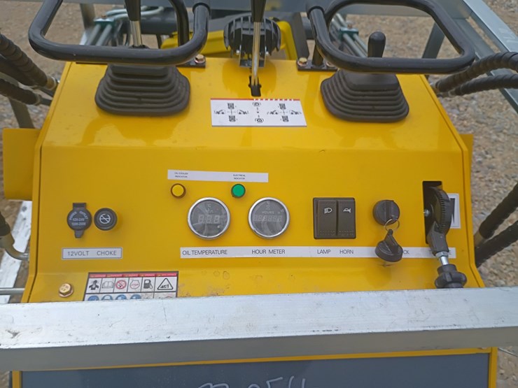 #l73-054-•-2026-ats-t-460-mini-skid-steer-image-7
