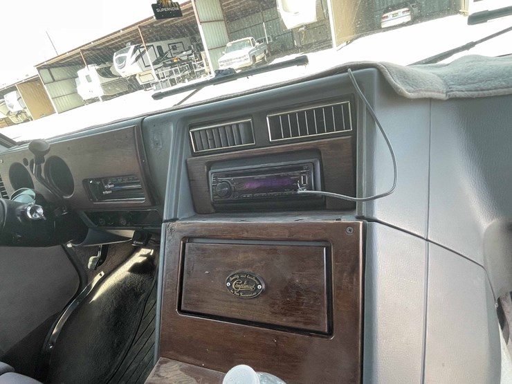 1988-chevrolet-g20-image-49