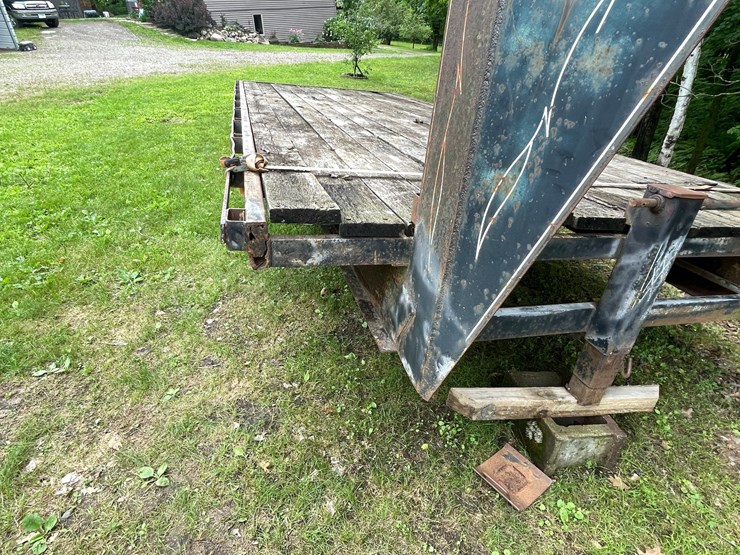 #6105-•-fifth-wheel-flatbed-trailer-(no-title)(sells-bill-of-sale)-image-8
