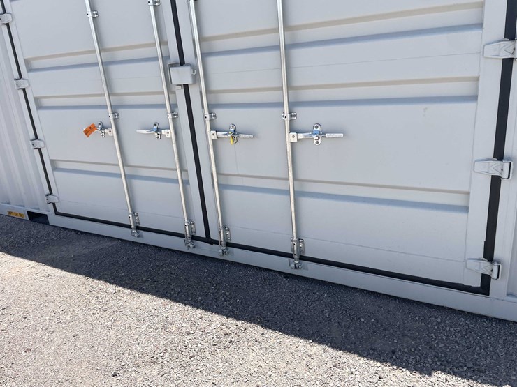 #2353-•-40'-high-shipping-container-image-9