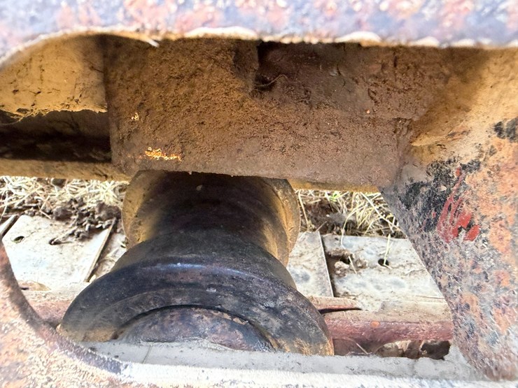 caterpillar-307-image-17