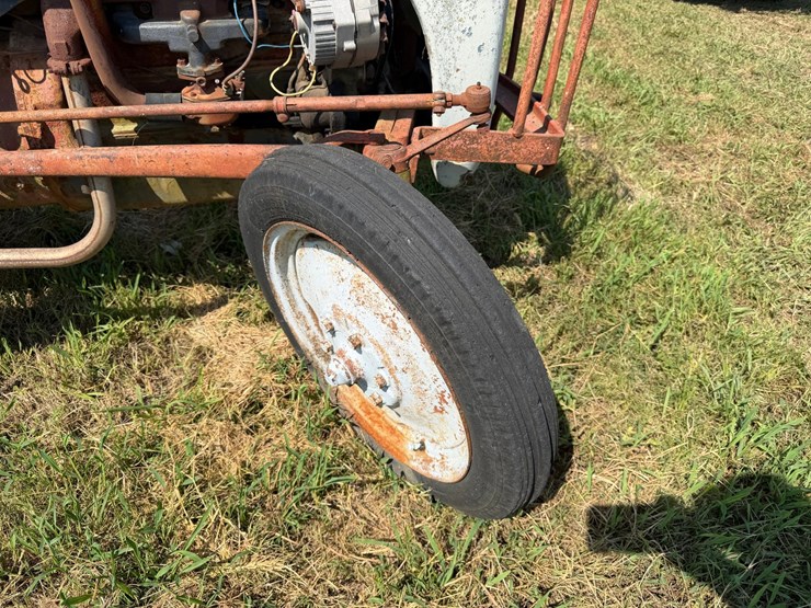 ford-tractor-image-9