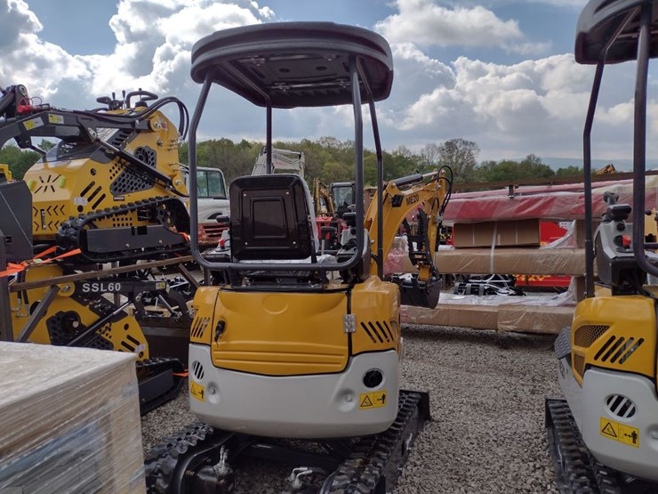 me20-yanmar-engine-excavator-(qea-3709)-image-3