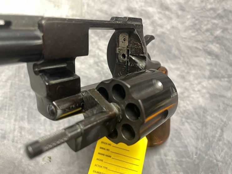 #10833-•-fie-titan-tiger,-38-spl-revolver,-sn:-814007-image-15