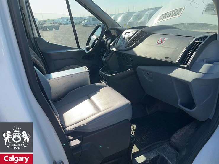 2018-ford-transit-image-19