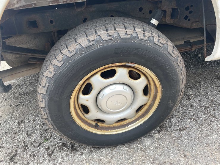 2014-ford-f150-xl-image-79