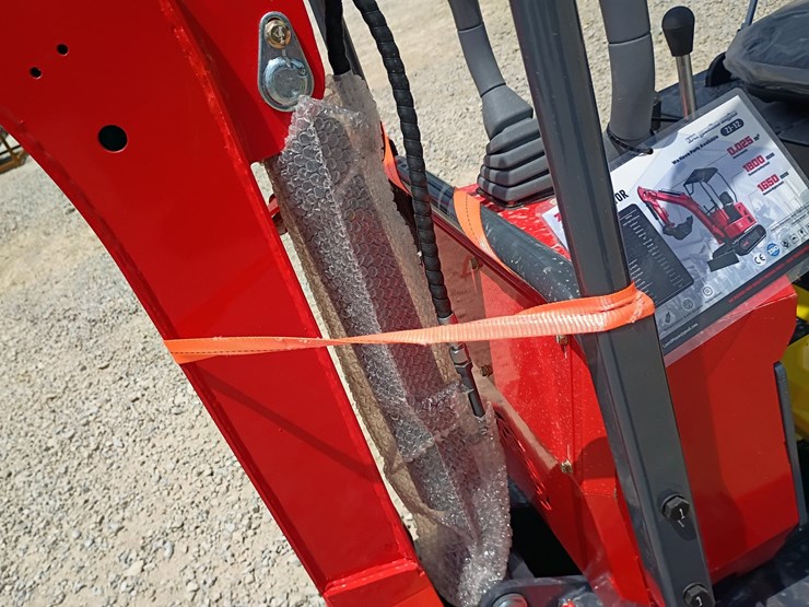 #l63-001-•-2026-zjg-12-mini-excavator-[damaged]-image-26