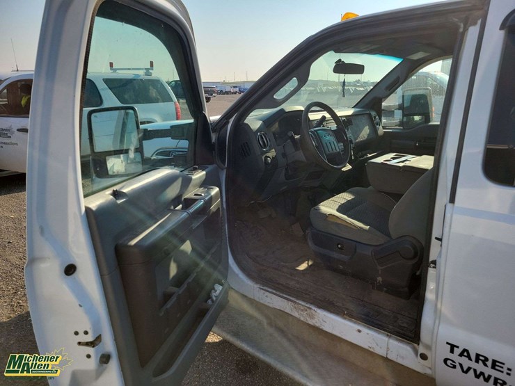 2012-ford-f350-image-13