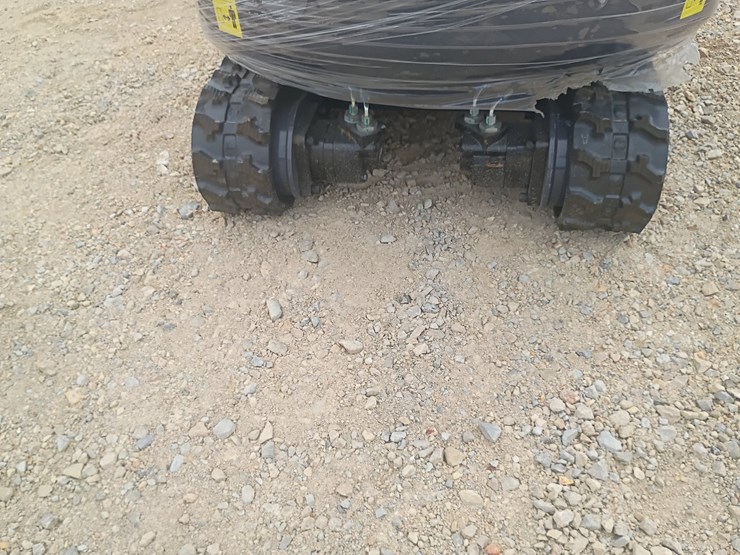 #l73-053-•-2026-ats-me18-mini-excavator-image-9